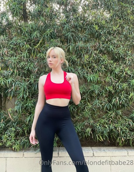 famous female onlyfans porn pic