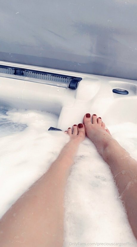 preciouscargoofficial model nice images