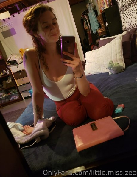 little miss zee model nice photo