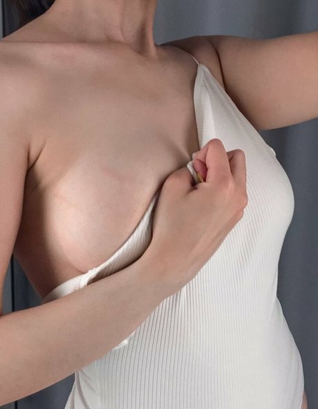 liraley me free porn model pictures