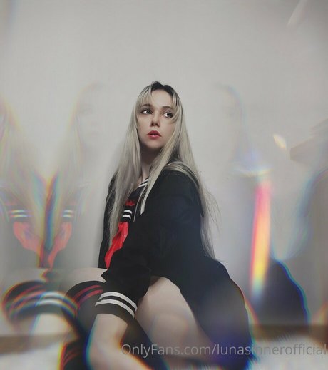 sinnerluna top model image