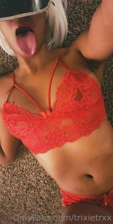 trixietrxx model beautiful photo