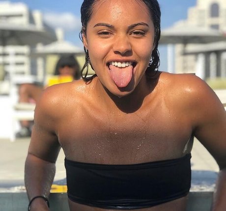 Jordan Coleman nudes actress galleries