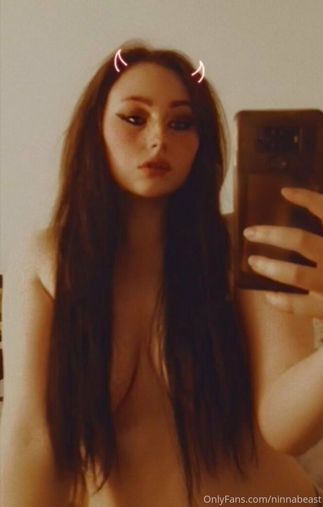 ninnabeast hot actress images