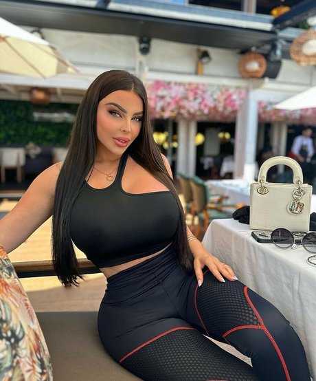 Kahina Sbauty erotic pornstar photo