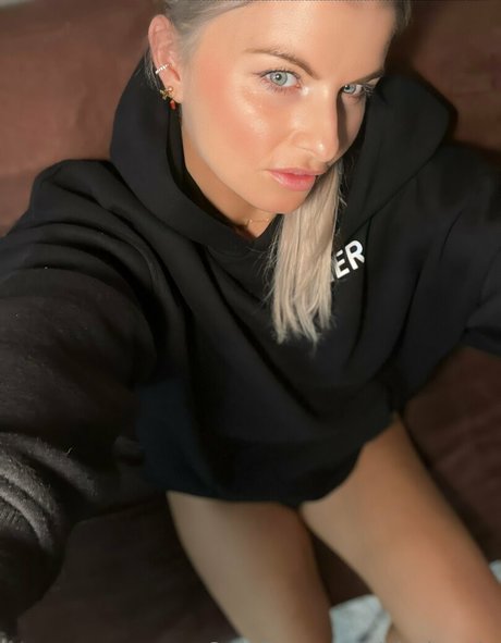 housewifekim pretty model pictures