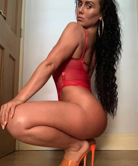 Suzy Hanah top model image