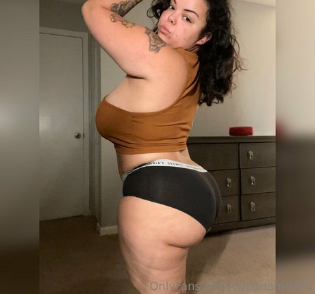 cubanaredd21 nude pornstar photos