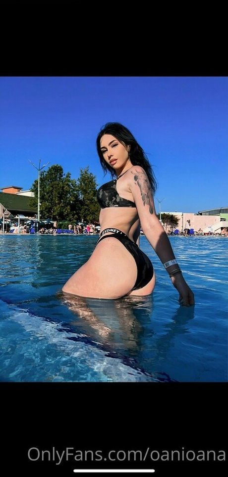 oanioana nude model img