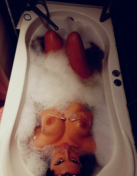 oanioana sex model pics