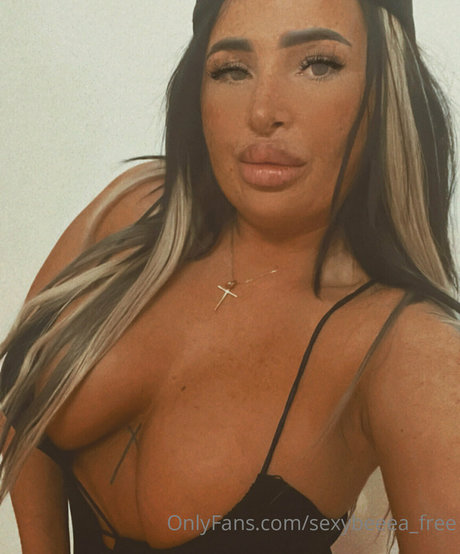 sexybeeea free star nude images