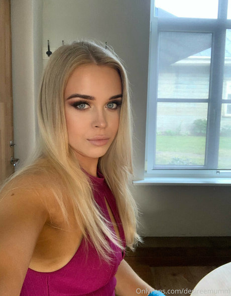 Desiree Mumm top pornstar images