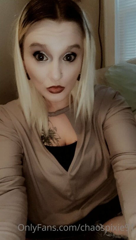 barbie6996 adult model photo