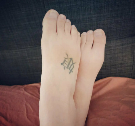 everlymoon pornstar exclusive img