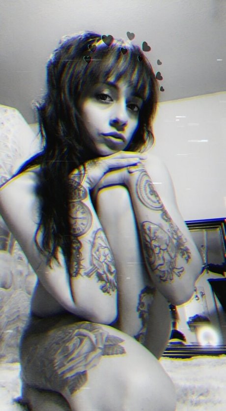 skullcandybri erotic model photo