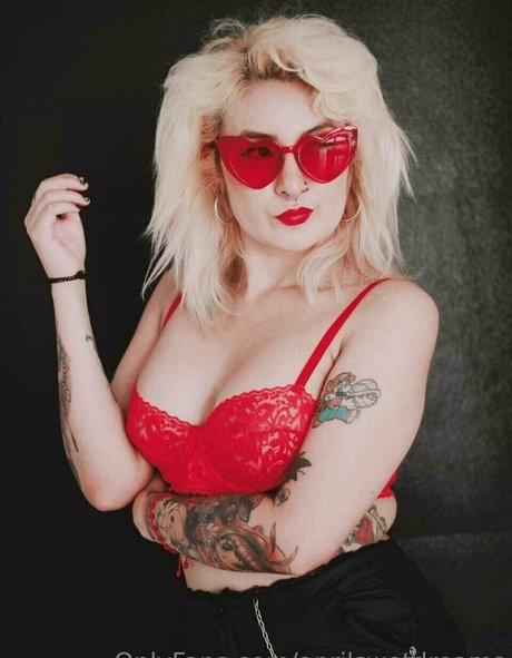 aprilswetdreams xxx model image