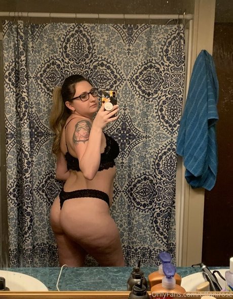 tiffanirose model top pics