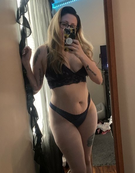 tiffanirose model erotic galleries