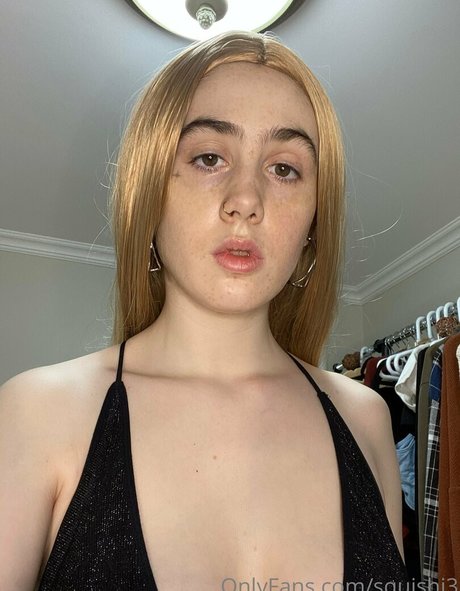 divinityvaeh high quality model pic