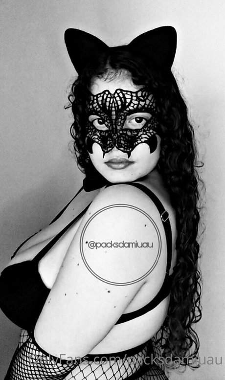 packsdamiuau model nude galleries