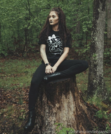 ladyjayyy23 model pornographic picture