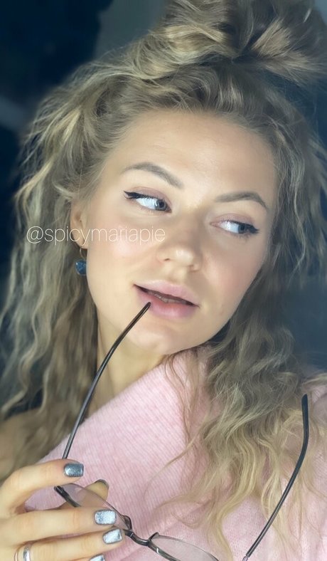 spicymariapie model nice picture