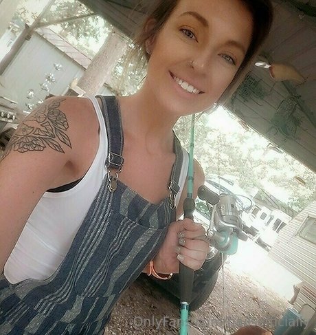 hailsofficially star top picture