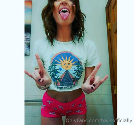 hailsofficially pornstar nudes archive