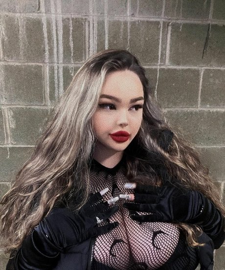 Empathicc nude star picture