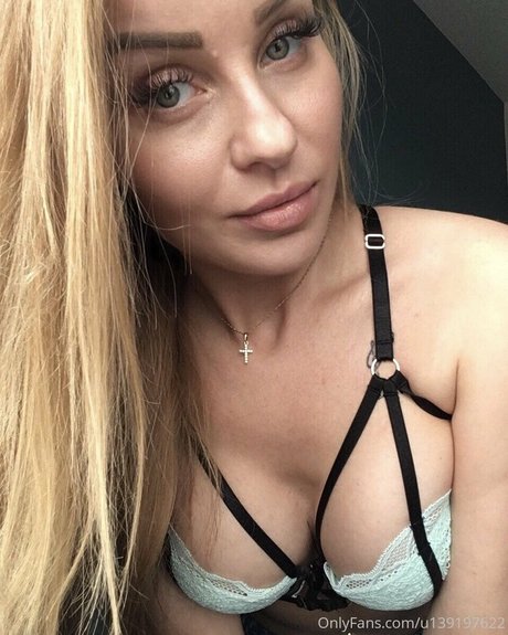 justynak310 pornstar art image