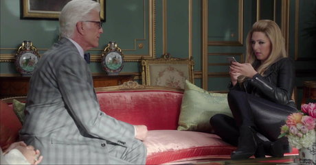 D Arcy Carden model galleries