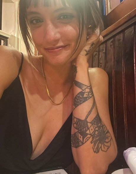 Alanah Mackie model nice picture