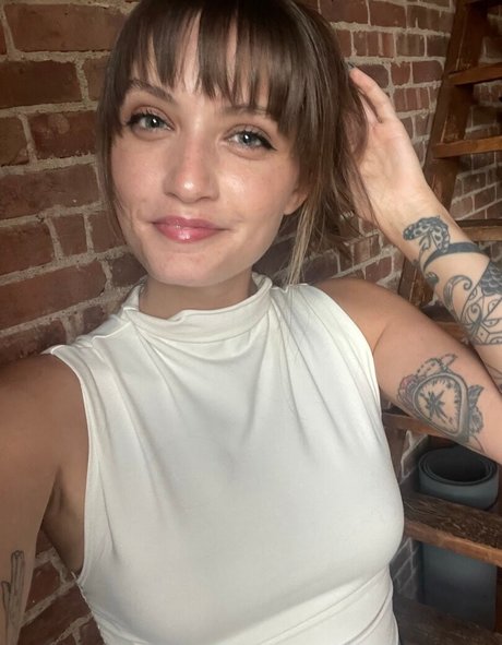 Alanah Mackie high quality actress photos