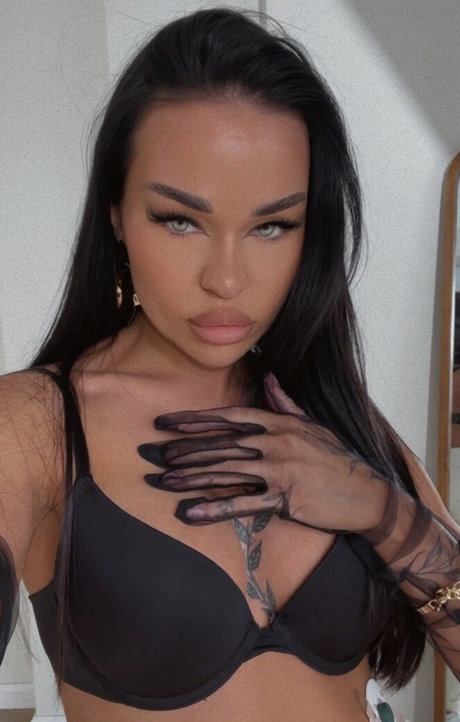 Ya Eva perfect pornstar images