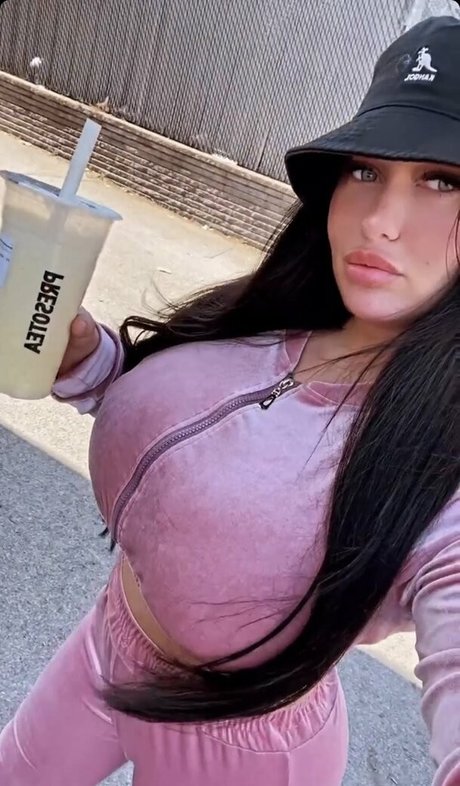 roxnour model exclusive galleries