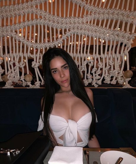 Samantha L erotic pornstar pic