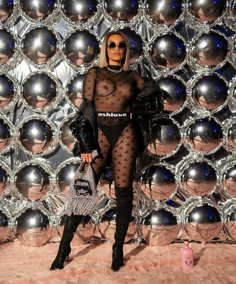 Pearl Thusi pornstar top image