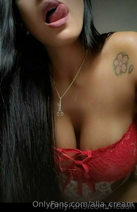 alia cream perfect actress photo