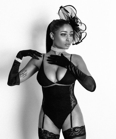 AlessiaSays best actress gallery