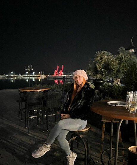 Alice Beaumont top star gallery