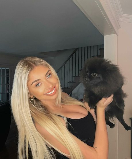 Anais Laliberte model pretty img