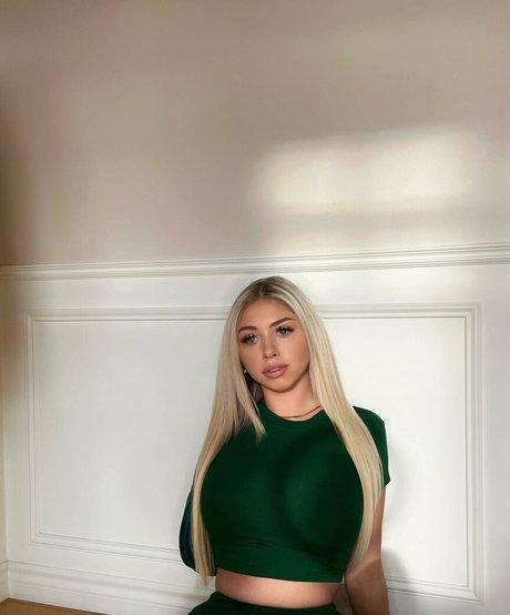 Anais Laliberte erotic star picture