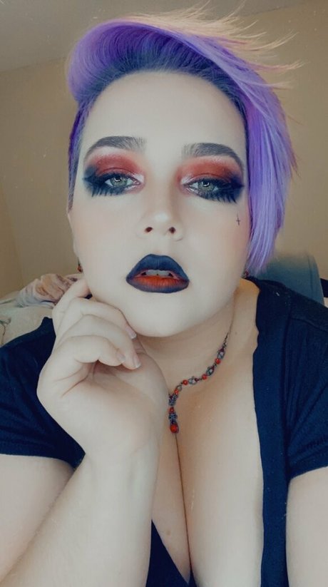 unsupervised housewife model sexy image