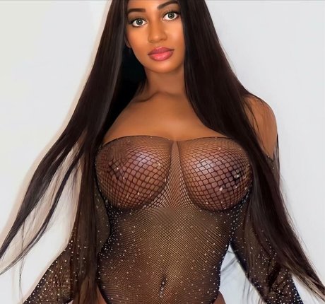 thekourtneemonroe nude star pic