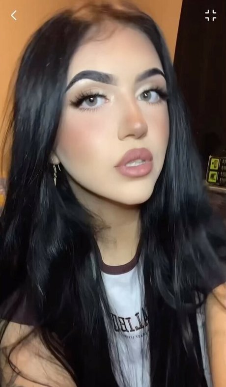 ASMR Cailin art model archive