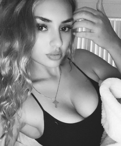 Lydia Simonis xxx actress photo