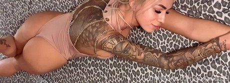 roxanaa23 model porn image