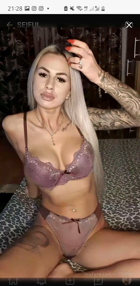 roxanaa23 xxx star galleries