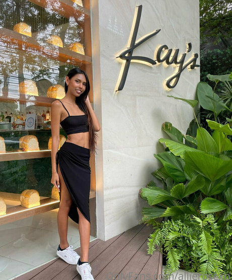 allierosexo star adult photos