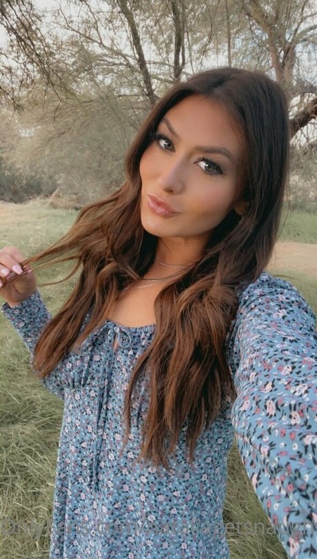 nataliagetsnaughty exclusive model image